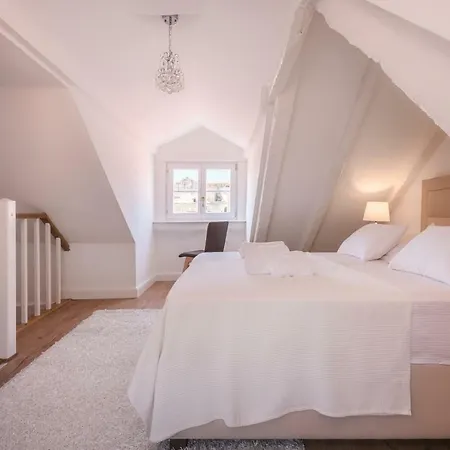 Apartament The Saint Blaise Swanky Collection *