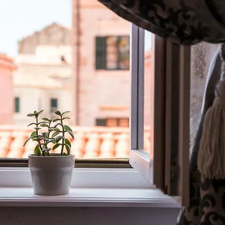 Apartamento The Saint Blaise Swanky Collection